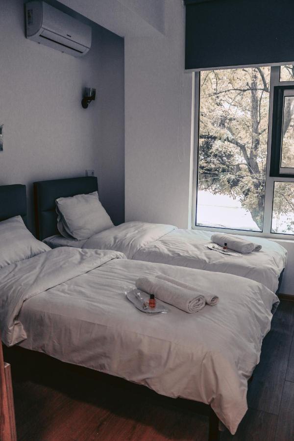 Apple Cozy Hotel Tbilisi Exteriör bild