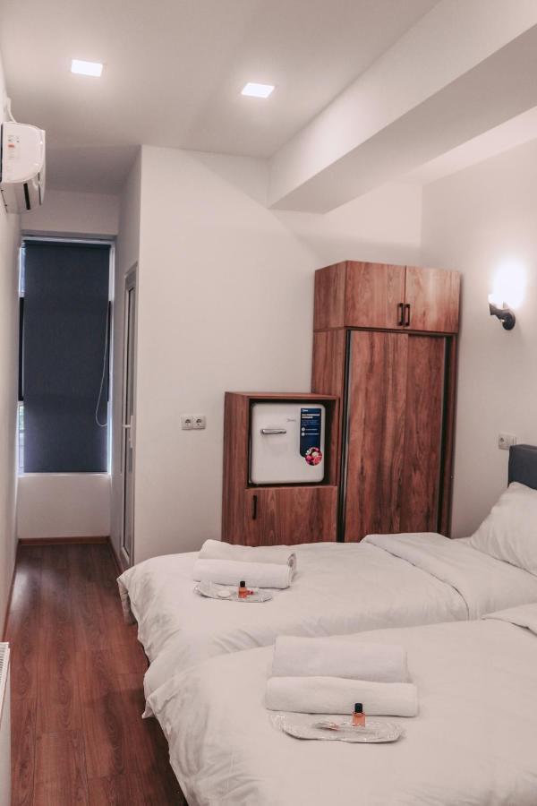 Apple Cozy Hotel Tbilisi Exteriör bild